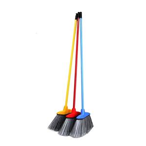 Cleaning broom